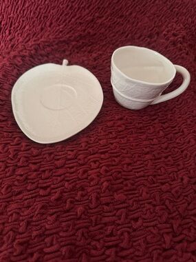 Michael Aram Forest Leaf Cup & Saucer set of 4
